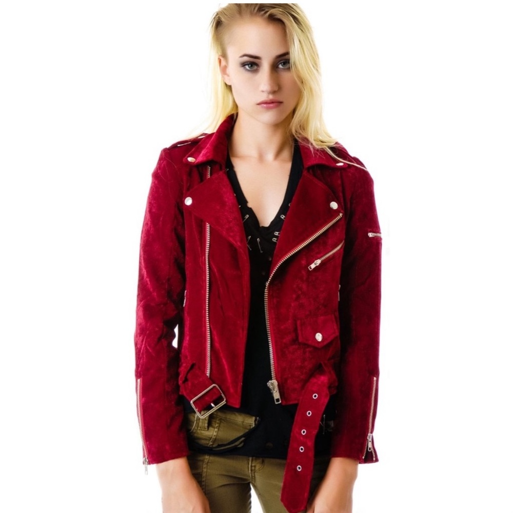 UNIF sangre moto size small excellent condition
